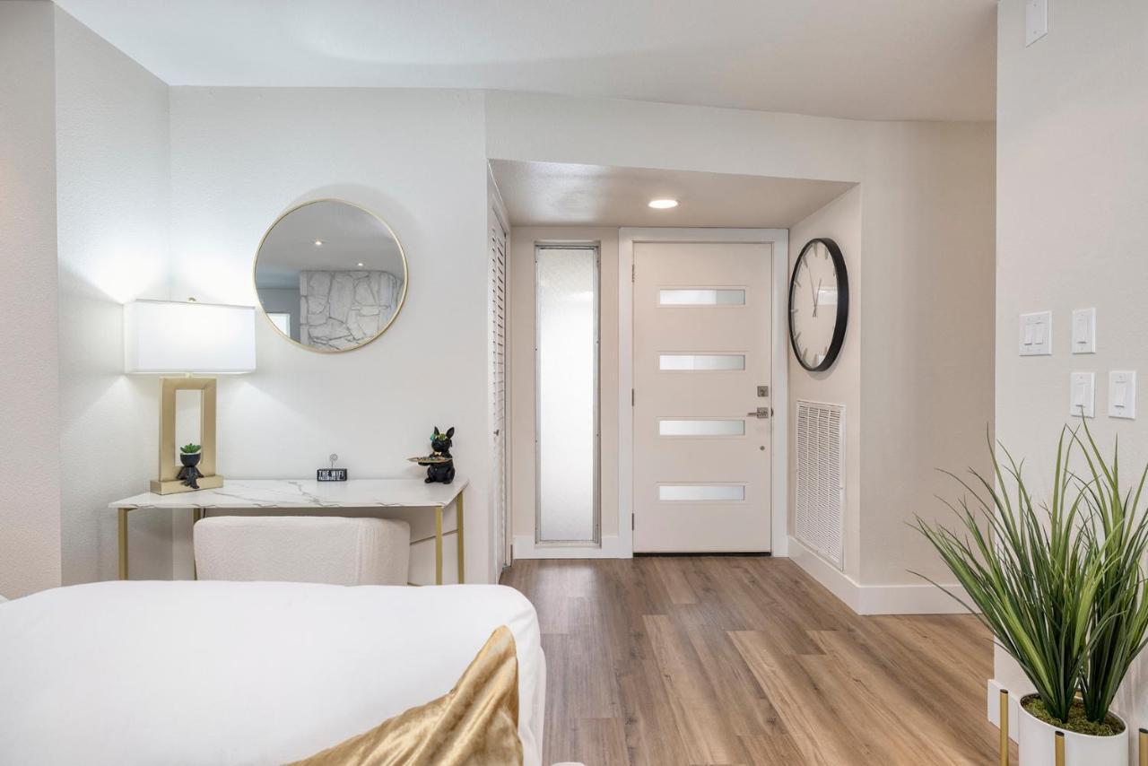 Single Story Minutes From Summerlin With Rv Parking & Dog Friendly Лас Вегас Екстериор снимка